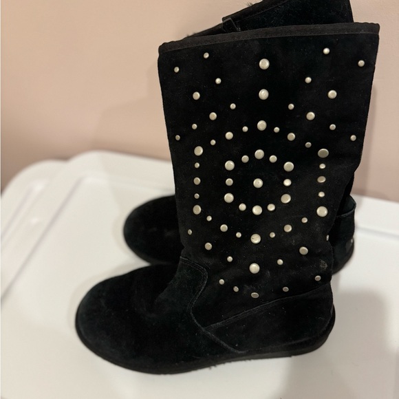 Very good condition UGG studded black boots - Picture 1 of 4